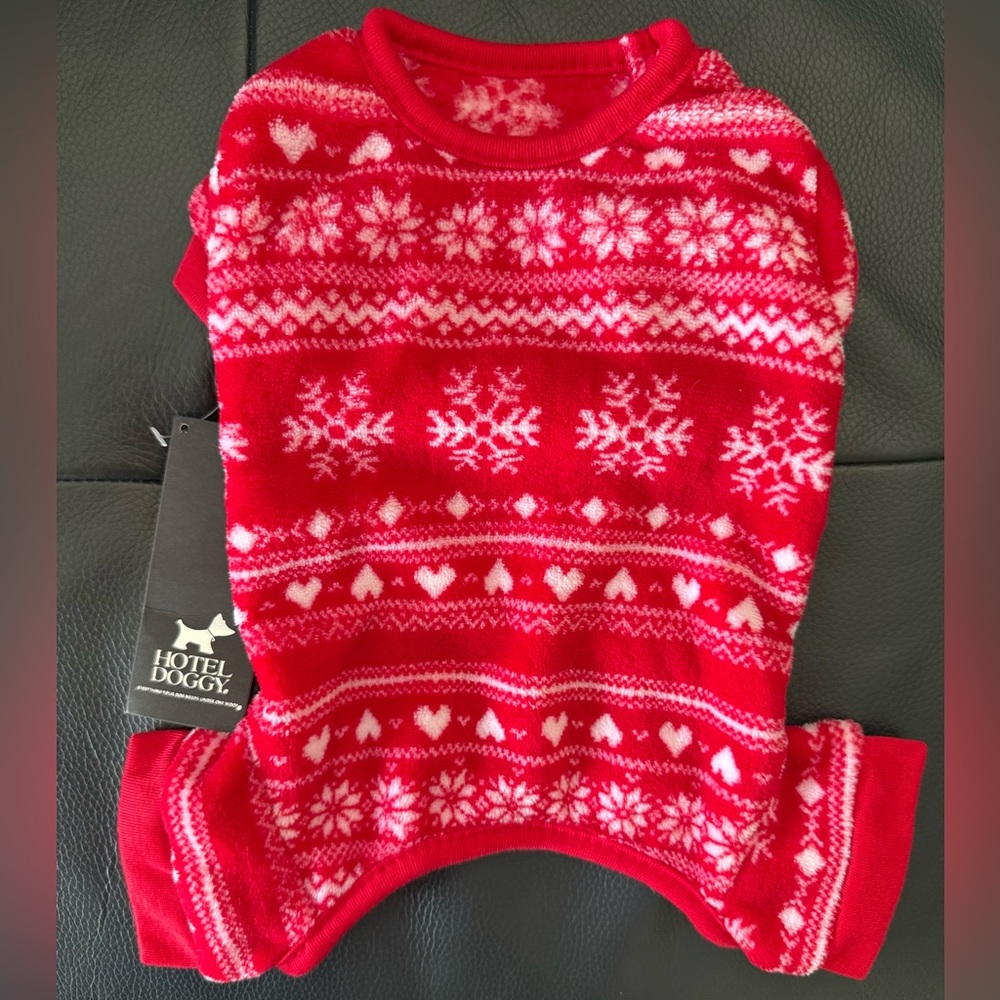 NEW Red Hearts Snowflakes Small Dog Cozy Fleece Sweater